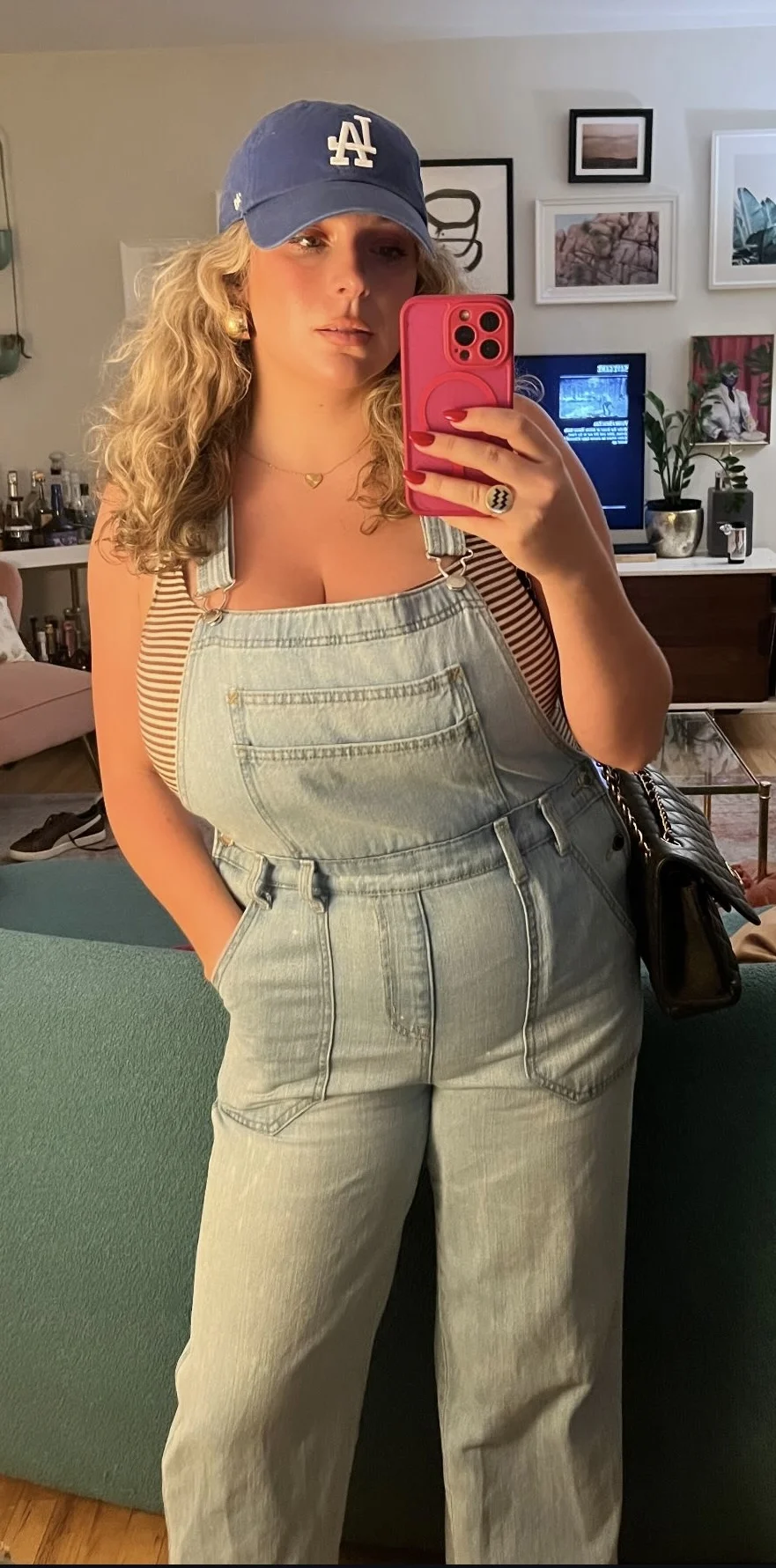 Alex Gervasi [alexonthemic]