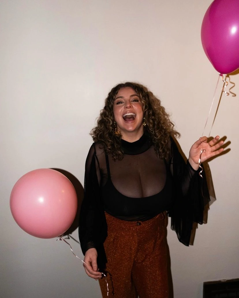 Alex Gervasi [alexonthemic]