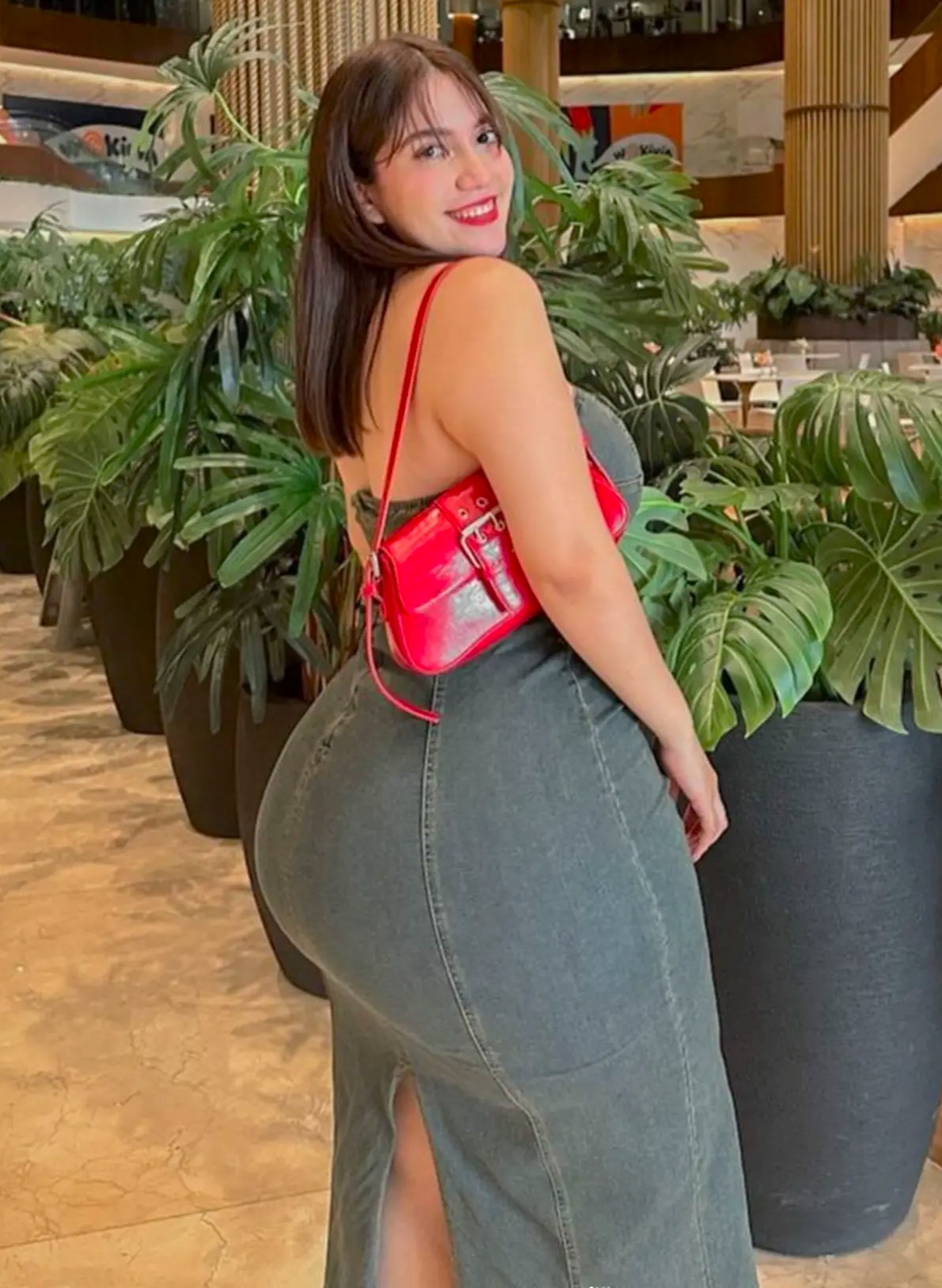 Valeria Alcalá [valerialcala]