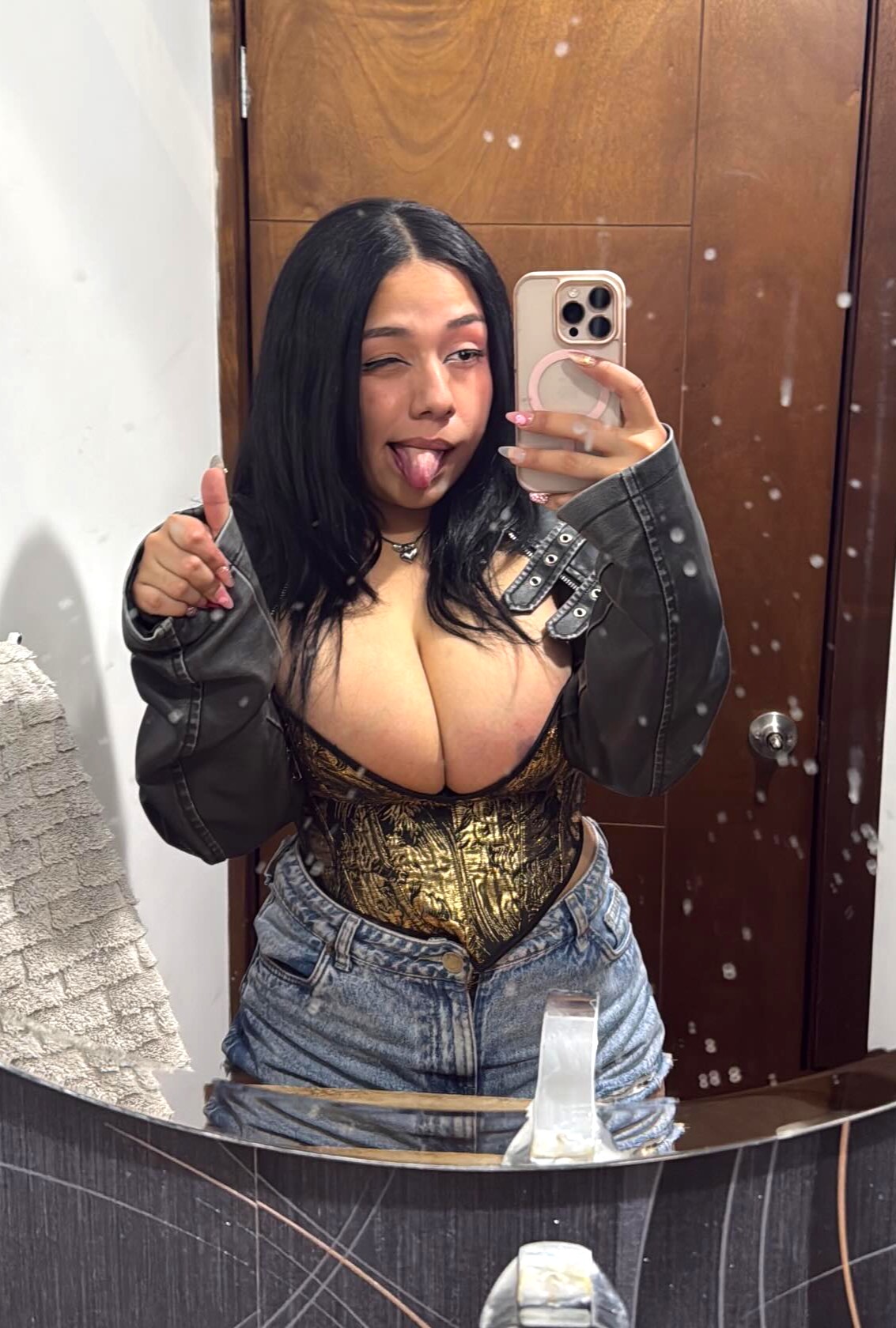 Alejandra Graciano [alejandragraciano28]
